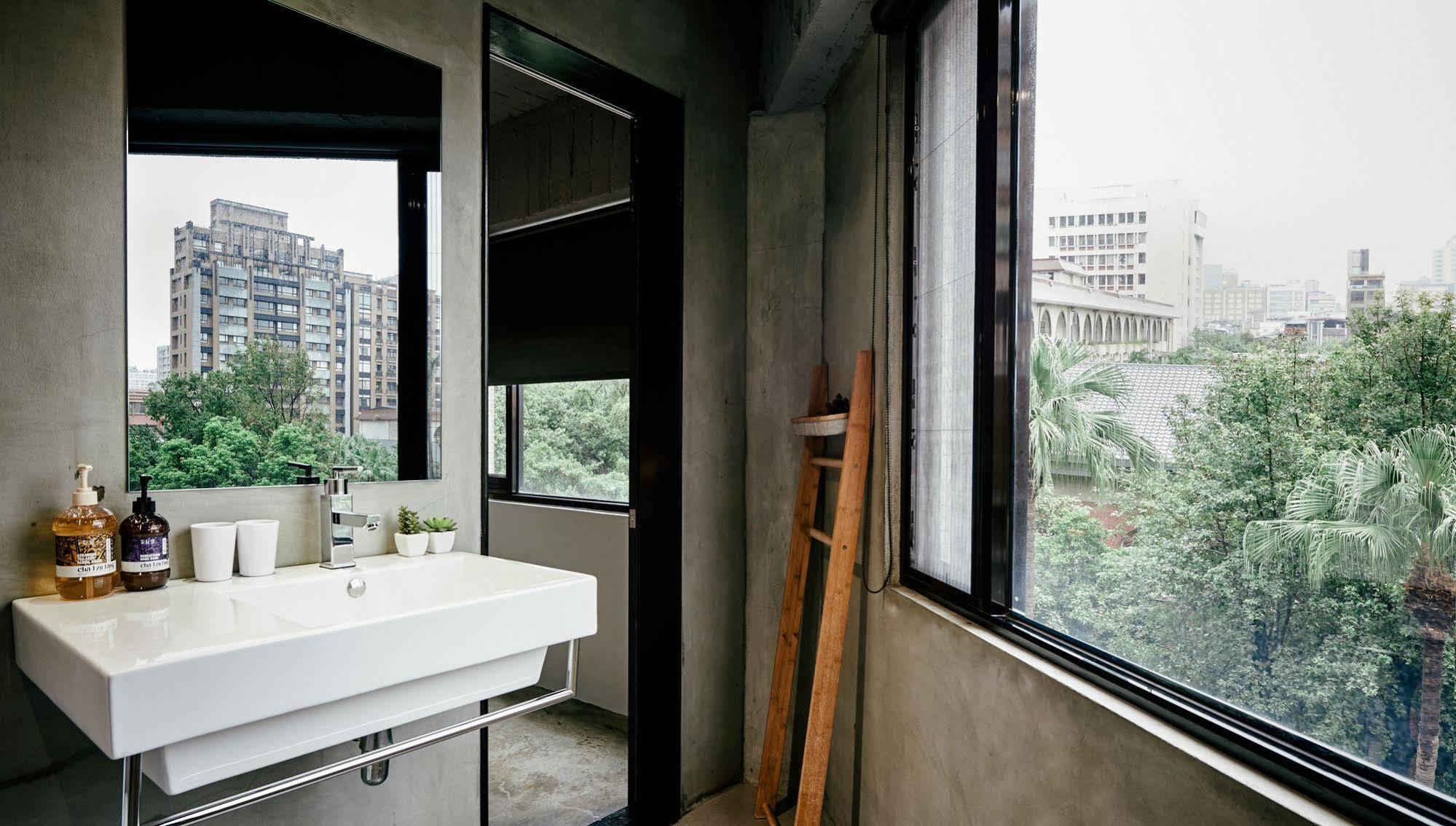 Play Design Hotel Taipei Exterior photo